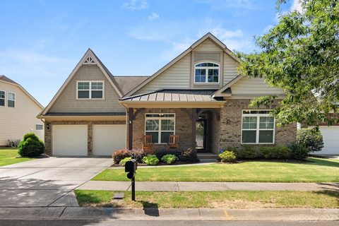 8423 Fairlight Drive
