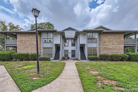 5863 Harris Grove Lane