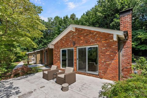 21 Woodbury Road sold home in Kimberly Woods, Asheville, NC