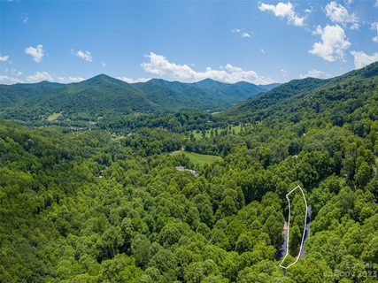 00 Havenwood Drive active home in Scarlet Oaks, Maggie Valley, NC