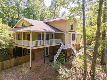 327 Cedar Crest Drive sold home in Cedar Crest Heights, Asheville, NC
