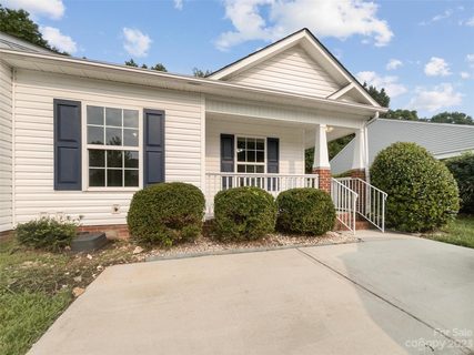 1327 Pampas Circle sold townhome in Camellia Corners, Rock Hill, SC