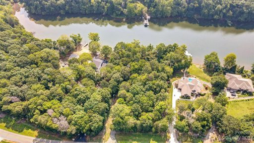 8740 Island Point Road