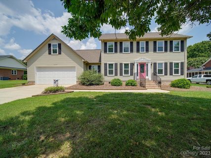 8608 Middleton Circle sold home in Middleton, Harrisburg, NC
