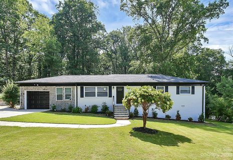 4937 Hoover Drive