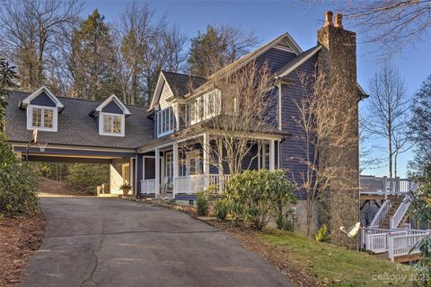 220 Hialeah Lane sold home in Yonahlossee Saddle Club, Boone, NC