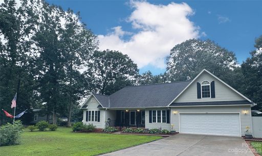 2987 Irish Street sold home in Oakcrest, Newton, NC