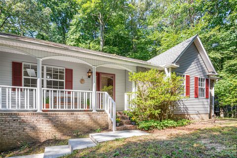 509 Maren Court sold home in Hunters Glen, Hendersonville, NC