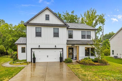 2017 Pine Siskin Court sold home in Fox Ridge, Indian Land, SC