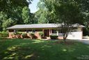 8429 Fieldwood Road sold home in Mint Hill, SC