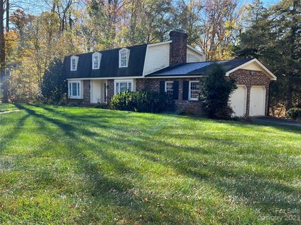 706 W School Street sold home in Carolina Terraces, Maiden, NC
