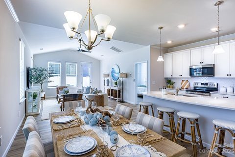5011 American Bittern Lane Model #70 sold home in The Vineyards, Charlotte, NC