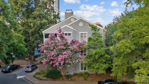 433 W 8th Street 65 C sold home in Springfield Square, Charlotte, NC