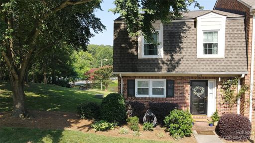 6646 Bunker Hill Circle