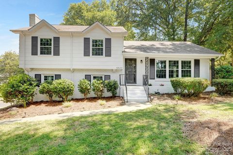 5520 Cherrycrest Lane sold home in Montclaire South, Charlotte, NC