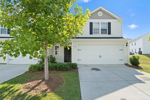 2120 Talbert Court