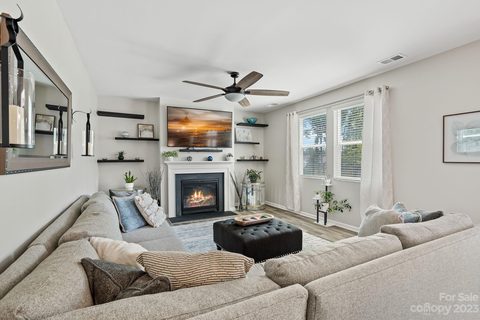10401 Bluejack Oak Court