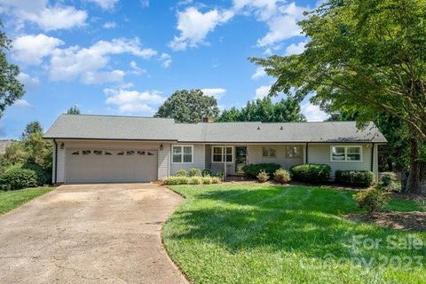 3744 9th Street Drive