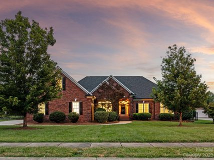 7046 Bovine Lane sold home in Stallings Farm, Harrisburg, NC