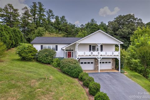 142 Ridge Brook Drive sold home in Ridge Brook Estates, Weaverville, NC
