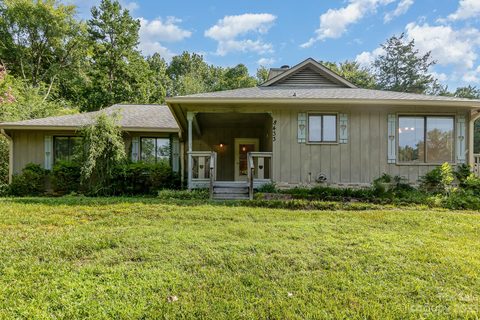 8433 Rittenhouse Circle