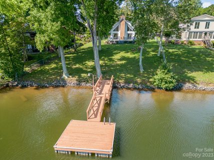 8053 Lucky Creek Lane 4 sold home in Lake Hills Village, Denver, NC