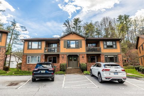 1743 Haywood Manor Road B sold condo in Haywood Manor, Hendersonville, NC