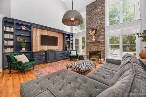 112 Pine Cliff Lane