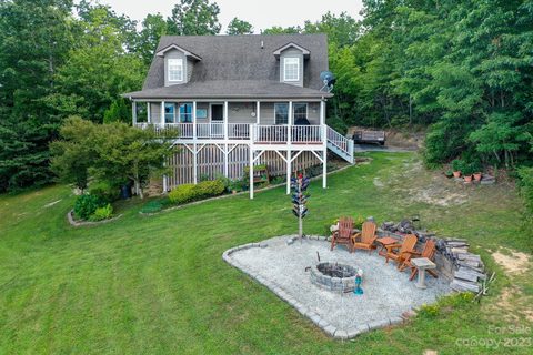 34 Autumn View Drive sold home in Raven Ridge, Hendersonville, NC