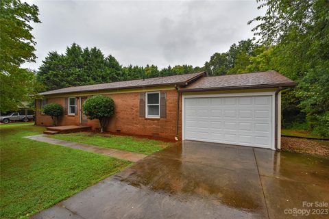 2964 Wonderland Lane sold home in Shangri La, Conover, NC