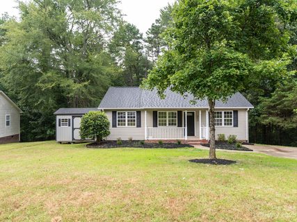 723 Firecrest Street sold home in Rama Woods, Concord, NC
