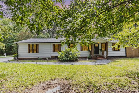 10118 Idlewild Road sold home in Idlewild Acres, Matthews, NC