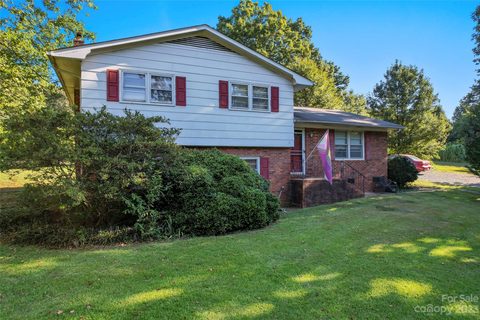 14811 Cumberland Drive sold home in Arlington Forest, Charlotte, NC