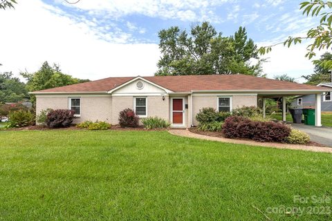 815 Heather Lane