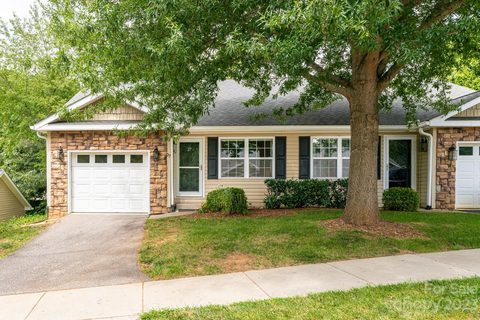 27 Kirby Road sold townhome in Willow Creek Village, Asheville, NC