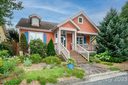 27 S Inglenook Lane sold home in Flat Rock, SC