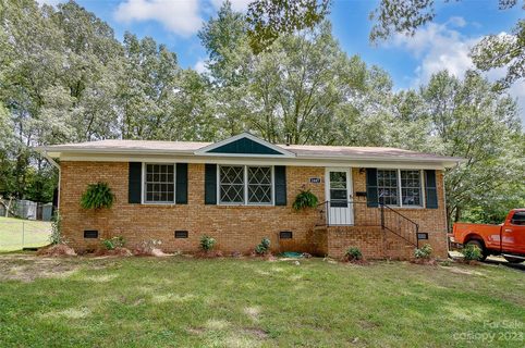 1447 Green Circle Drive sold home in Green Acres, Gastonia, NC