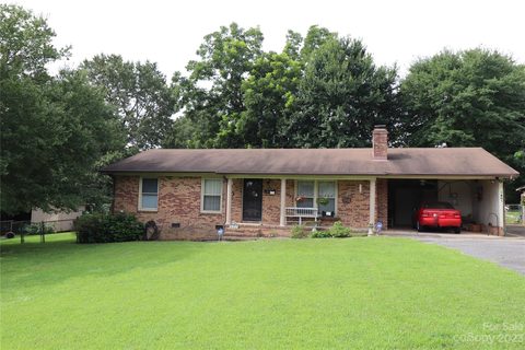 1501 Trexlar Avenue