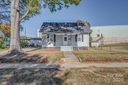 1122 W 4th Avenue sold home in Gastonia, SC