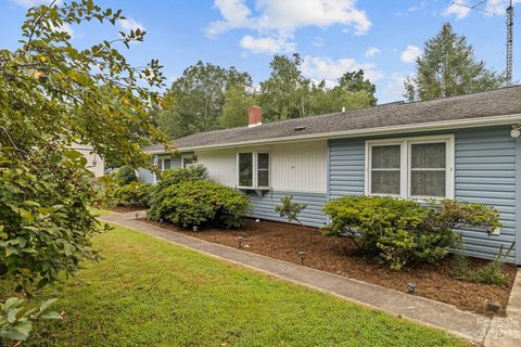 7 Skylyn Court sold home in Richmond Hill Park, Asheville, NC