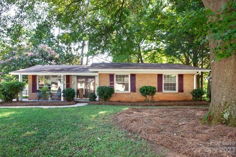 315 Briarwood Drive sold home in Green Meadows, Charlotte, NC