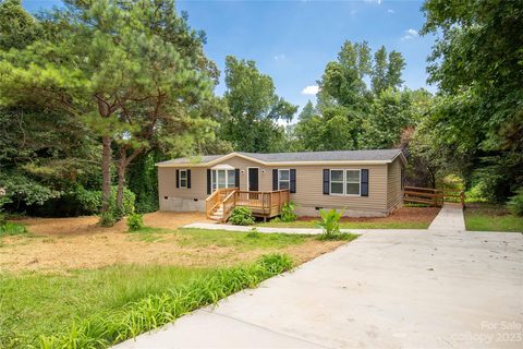 2140 Plumcrest Lane sold home in Gateway Farms, Clover, SC