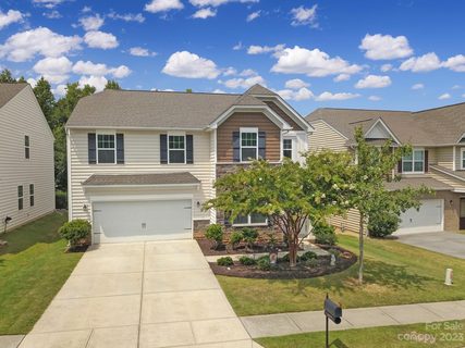 1073 Wallace Lake Road