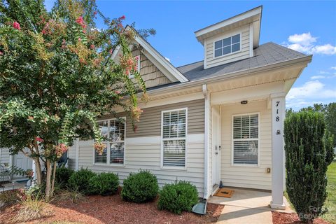 718 Waterfall Way sold townhome in Harpers Mill, Lake Wylie, SC