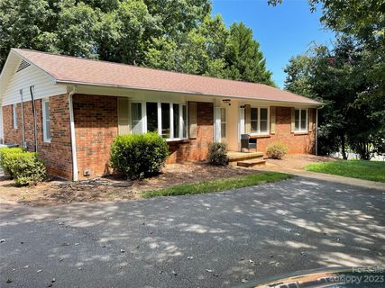 10 Portcrest Heights sold home in Port Crest Heights, Marion, NC