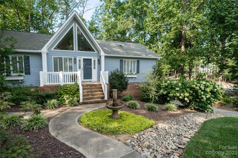 2697 Trent Pines Court sold home in Lakepointe South, Sherrills Ford, NC