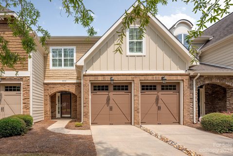 Previously sold for $389,000