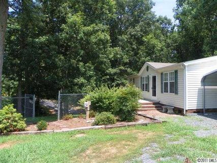 113 7th Avenue 339 & 340 sold home in Pinehaven, Badin Lake, NC