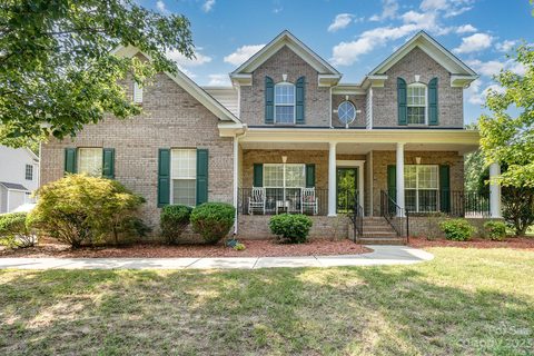 1312 Linden Glen Drive sold home in Lindenwood, Matthews, NC