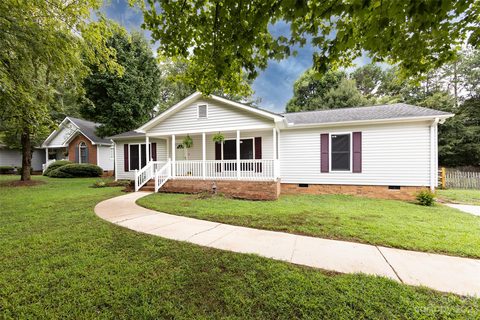 2801 Windsor Chase Drive sold home in Windsor Chase, Matthews, NC